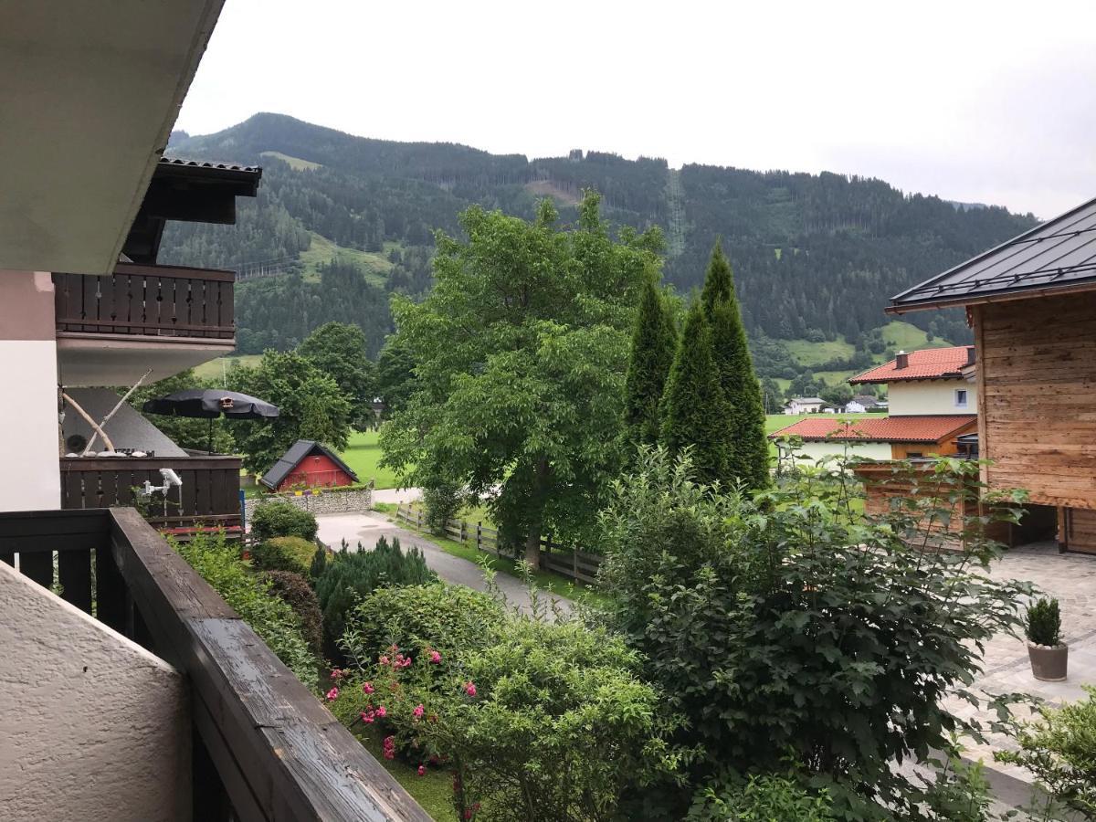 Edelweiss Apartment Maishofen Bagian luar foto
